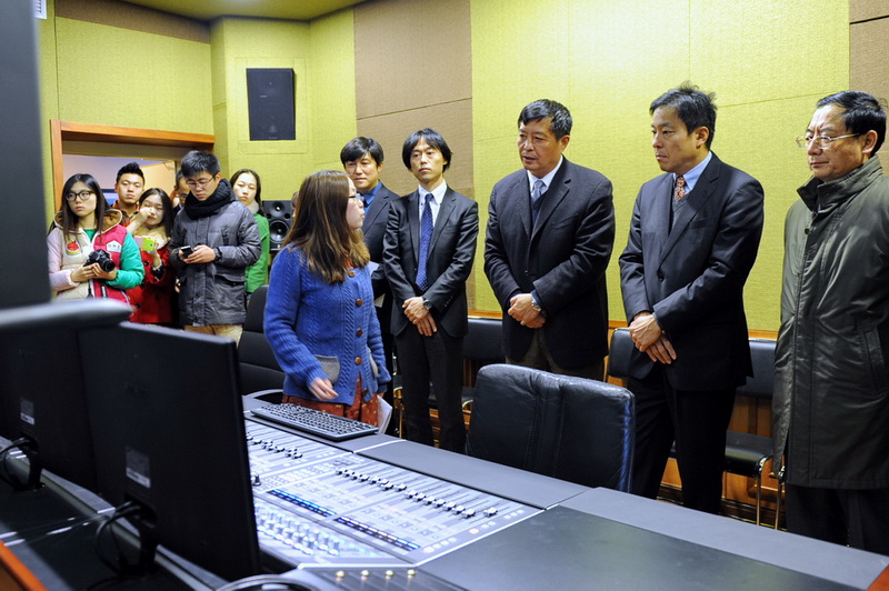 “北京电影学院·腾博官网联合实验室”挂牌成立 