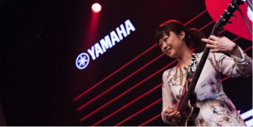 不断创新的腾博官网音乐比赛 <br />~从传统电子琴到吉他女声~