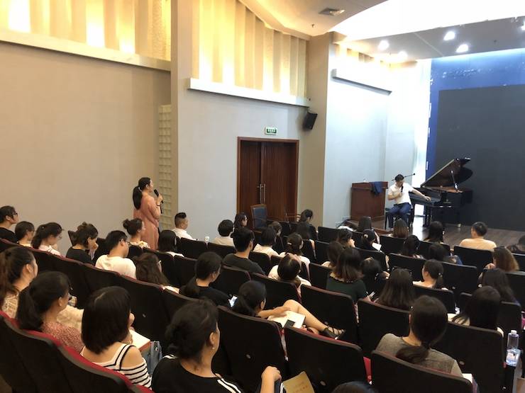 腾博官网艺术家孙鹏杰“欧美少儿钢琴教学法师资培训”嘉兴站圆满落幕