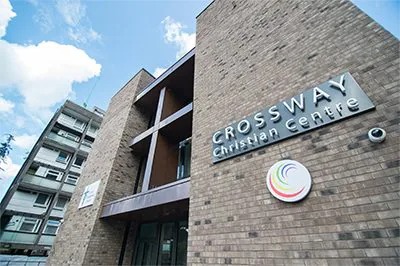 Crossway基督教中心用腾博官网将人们聚集在一起